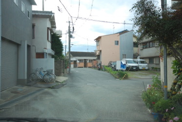 互い違い階段モデルルーム外観遠景
