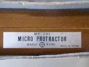 ロフトくんのビーム製作　精密に角度を測定するプロトラクター銘板